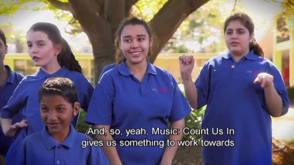 How to Sign Keep Up in Auslan