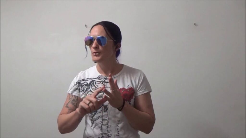 How to Sign Zombi in Auslan