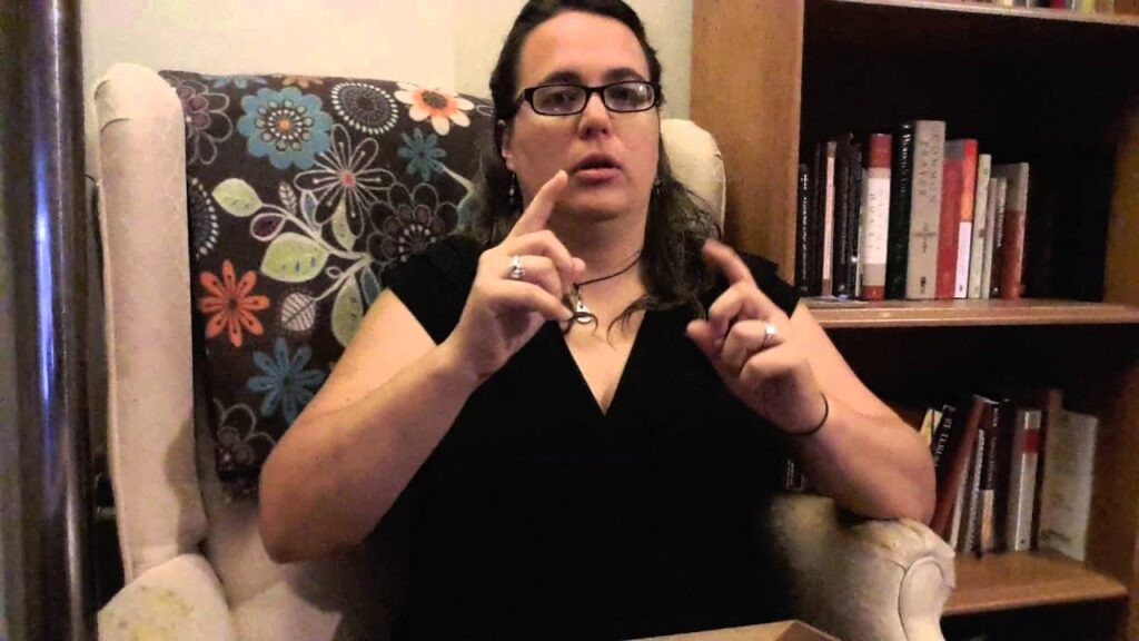 How to Sign Labyrinth in Auslan