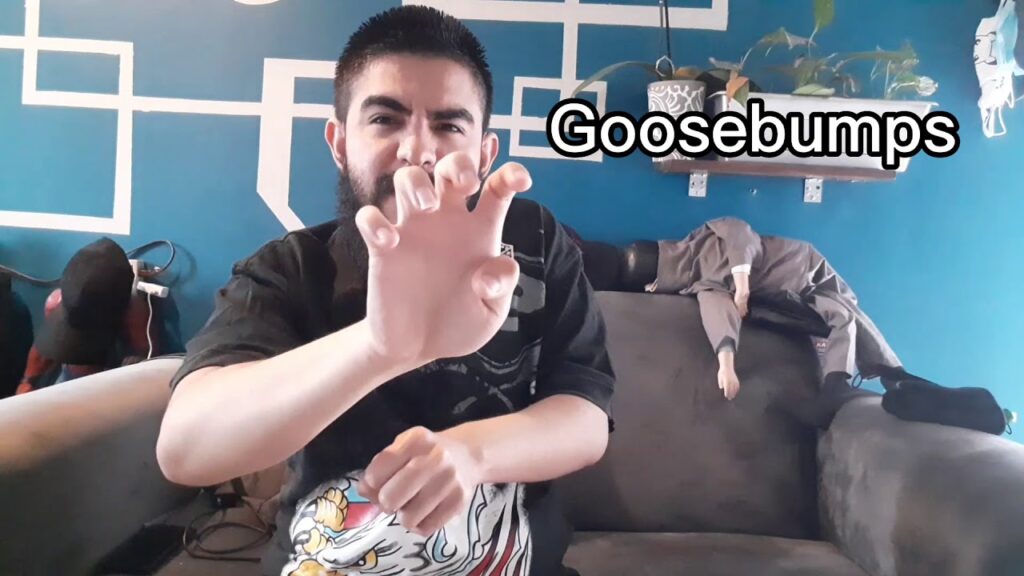 How to sign Goosebumps in ASL