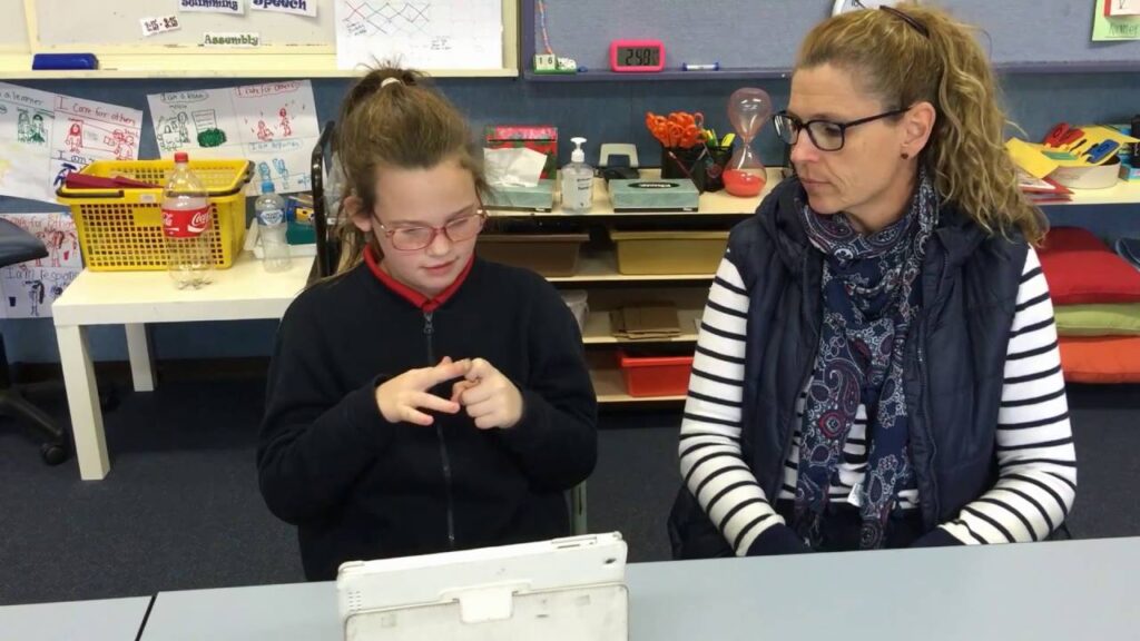 How to Sign Radio Aid in Auslan