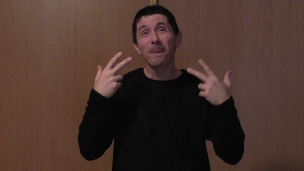 How to sign Chat In Lsf in ASL