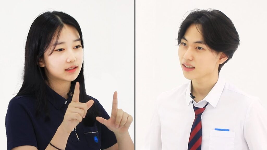 「멍청하다」의 한국수어 표현