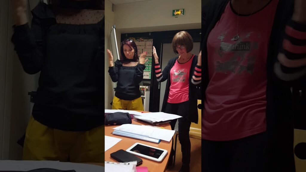 How to sign Langue Des Signes Je Te Deteste in ASL