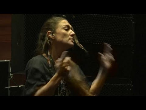 How to sign Eminem Konzert Gebärdensprache in ASL