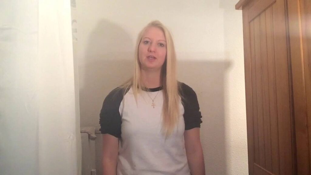 How to sign Chanson Toi Plus Moi In Lsf in ASL