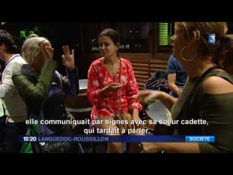 How to sign Université De Rouen Langue Des Signes in ASL