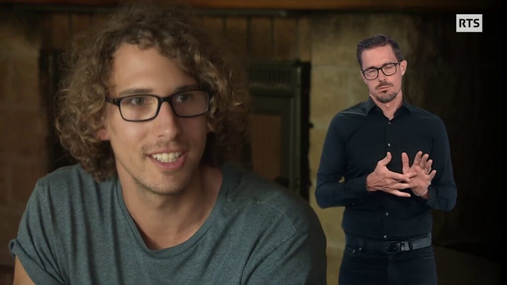 How to sign Documentaire Sur La Langue Des Signes in ASL